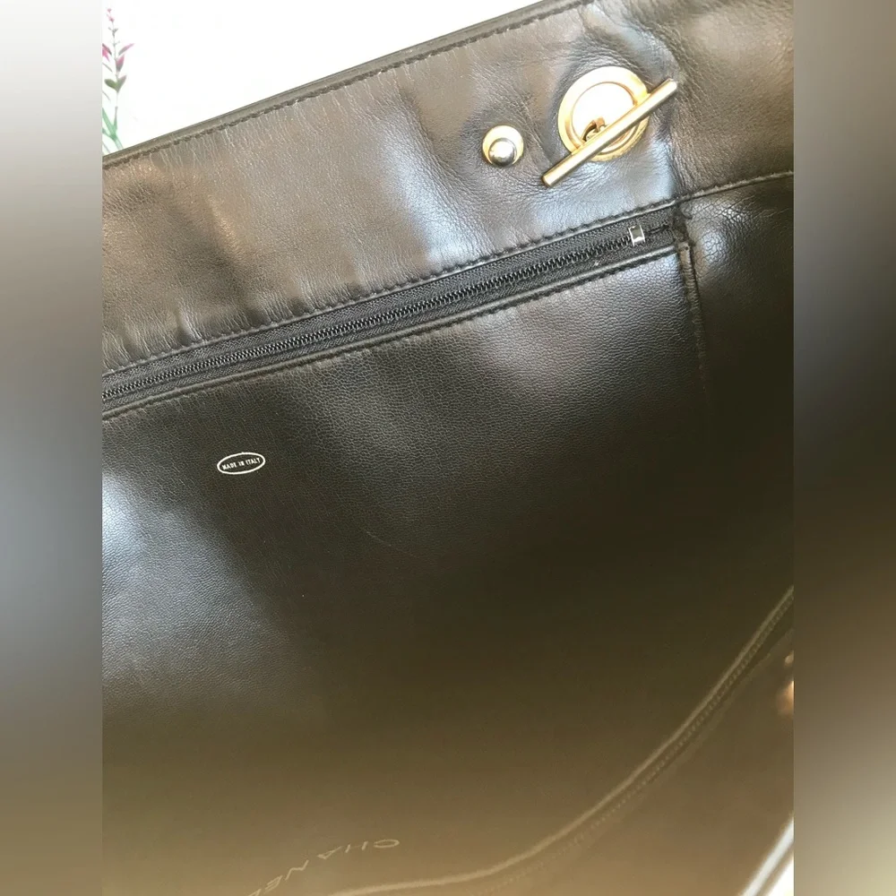✅CHANEL LAMBSKIN QUILTED SHOULDER TOTE GOLD CHAIN